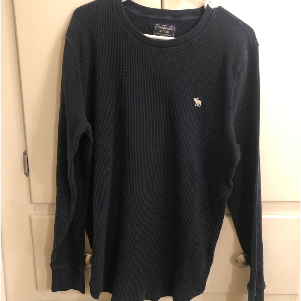 Abercrombie men’s XL navy long sleeve, knit shirt, like new